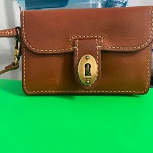 Fossil wristlet or wallet